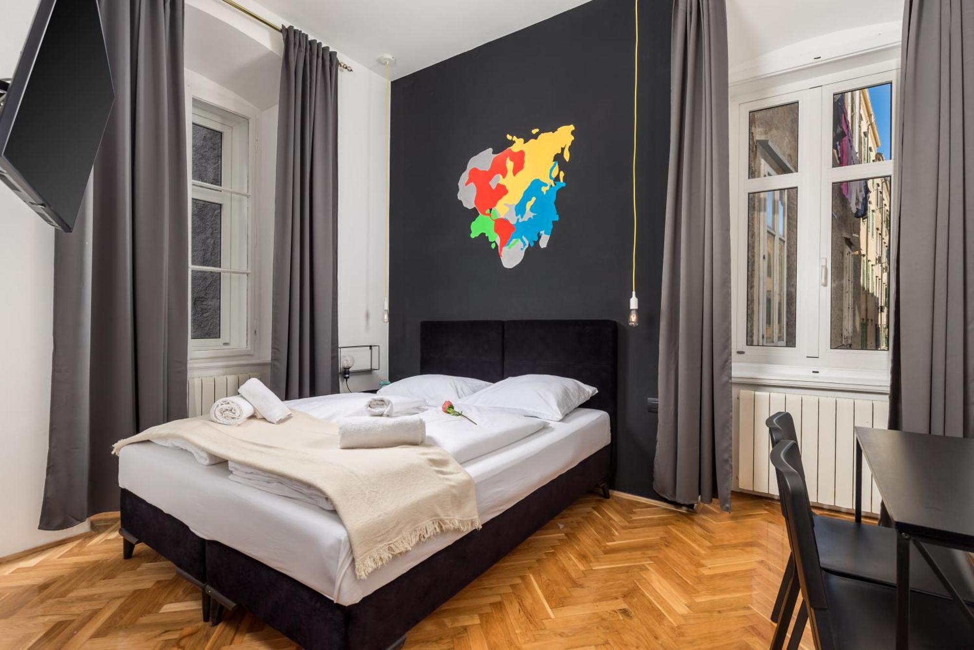 Apartments & Rooms One World Rijeka Buitenkant foto