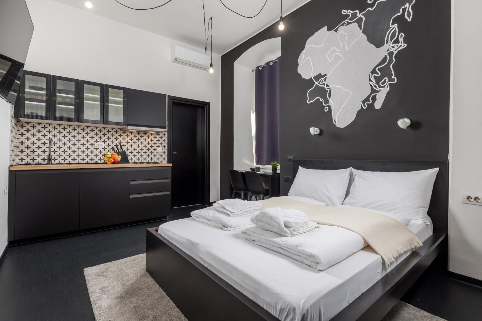 Apartments & Rooms One World Rijeka Buitenkant foto