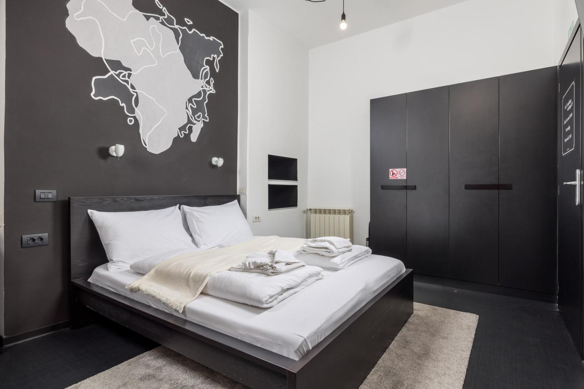 Apartments & Rooms One World Rijeka Buitenkant foto