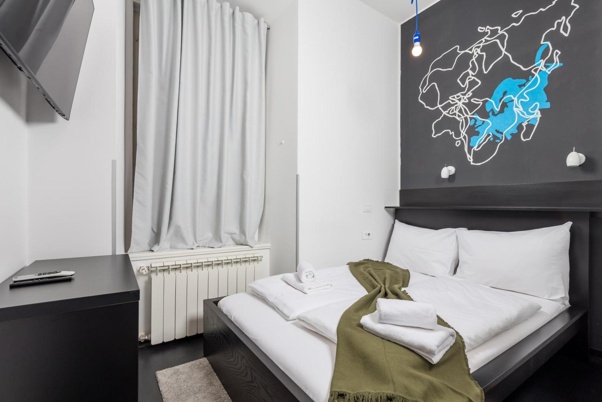Apartments & Rooms One World Rijeka Buitenkant foto