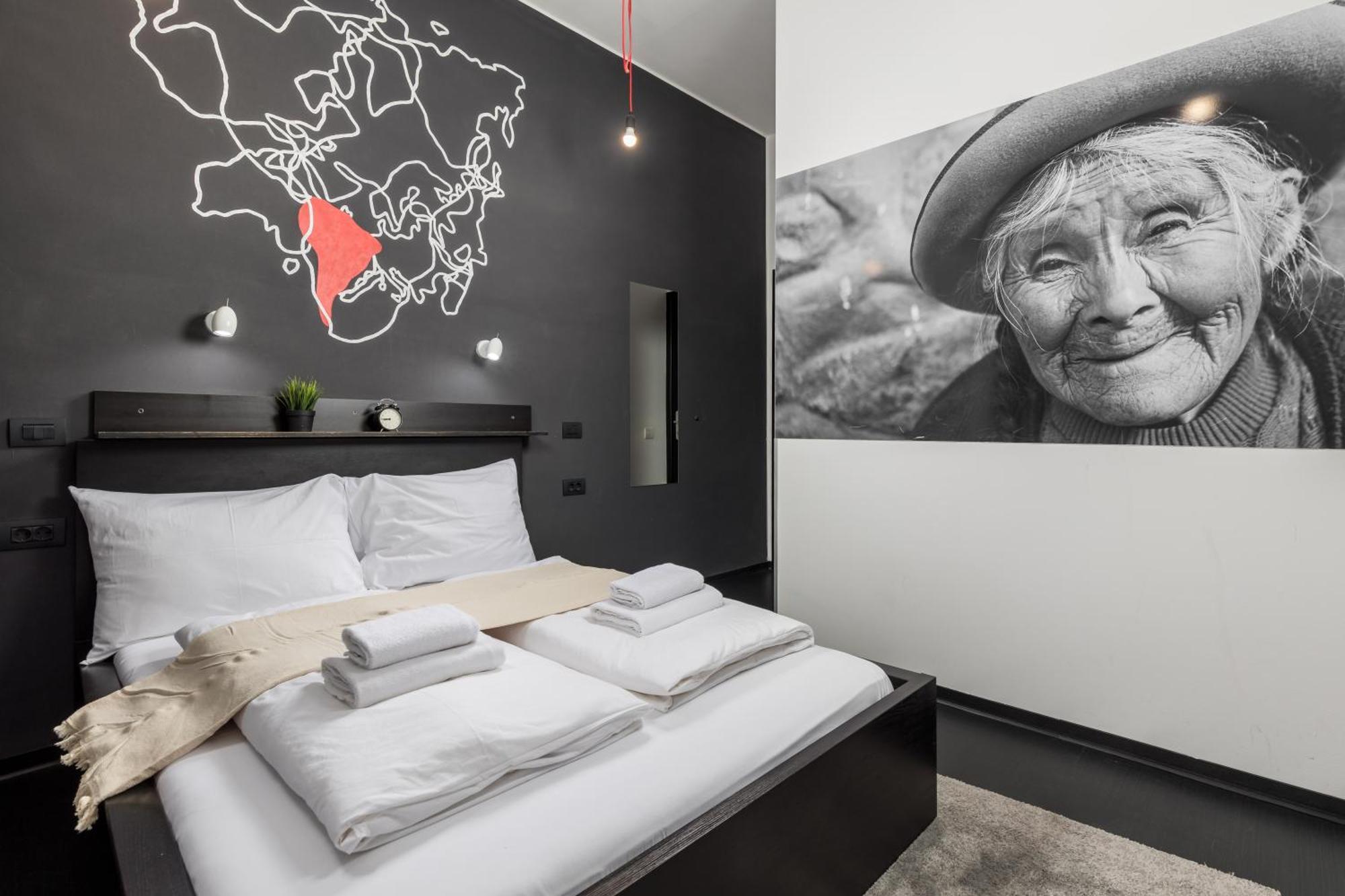 Apartments & Rooms One World Rijeka Buitenkant foto